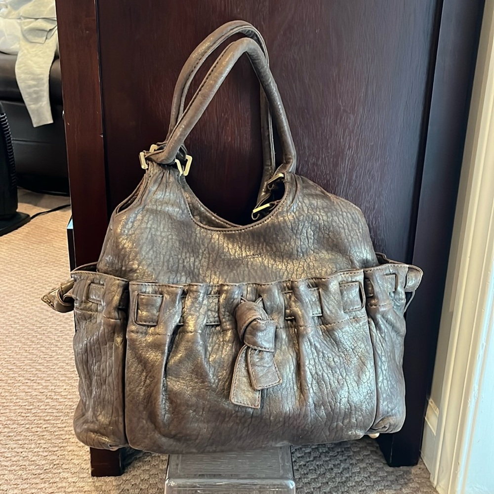 Brown metallic all leather shoulder bag